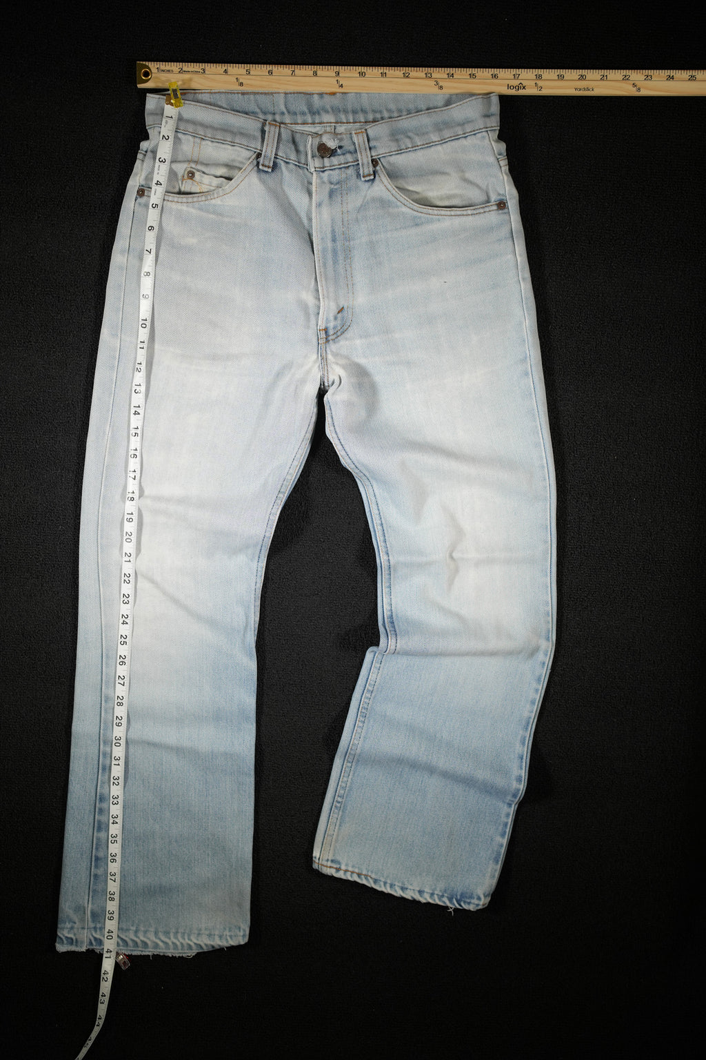 Levi’s lightwash Jean