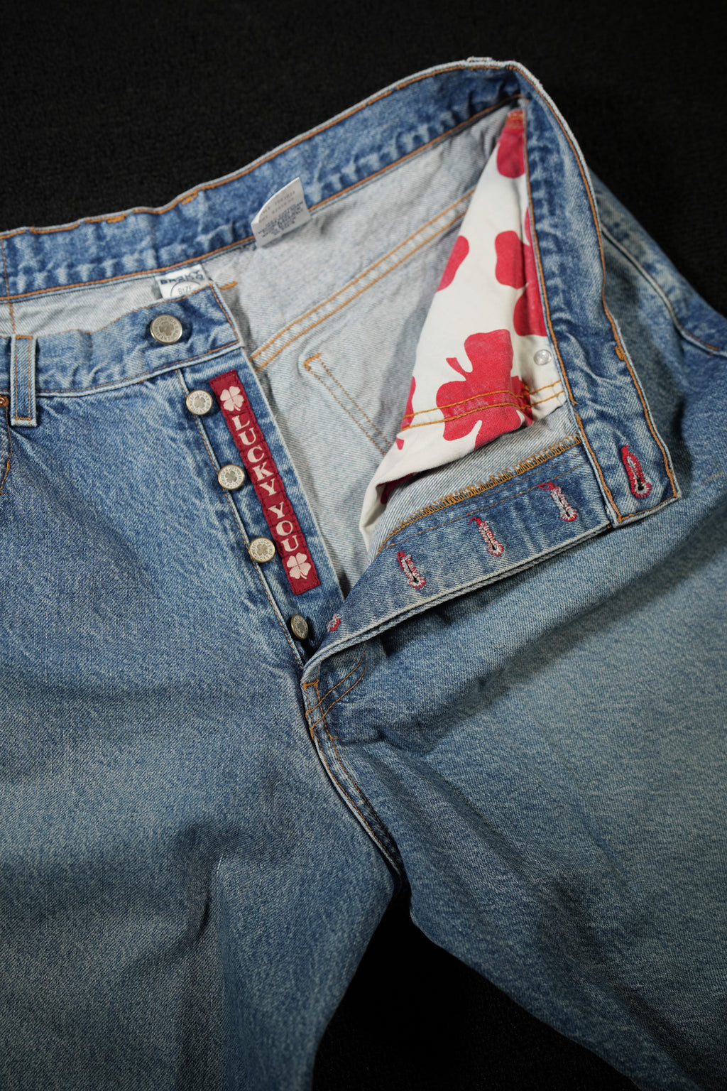 Lucky Jeans