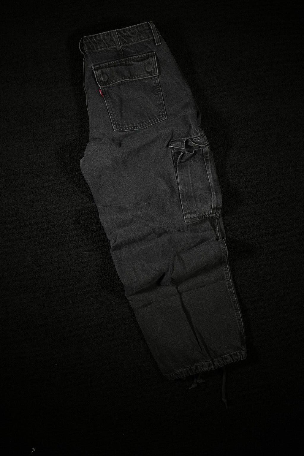 Black Levi’s Baggy Cargos
